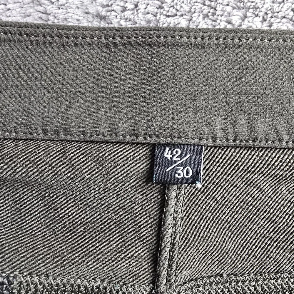 Public Rec 5 Pocket Dealmaker Pant Mens 42x30 (43x27) Green Straight Leg Golf